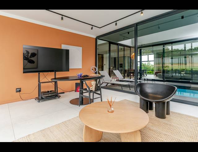 4 BEDROOM FREESTANDING FOR SALE IN HELDERFONTEIN ESTATE